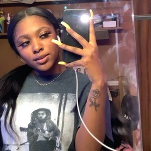 Meet your Posher, Imanni